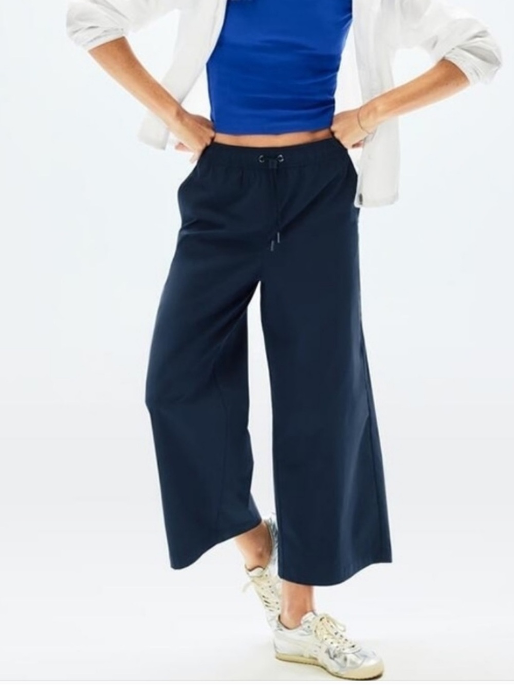 Athleta Midday Mid Rise Crop Poplin Pant